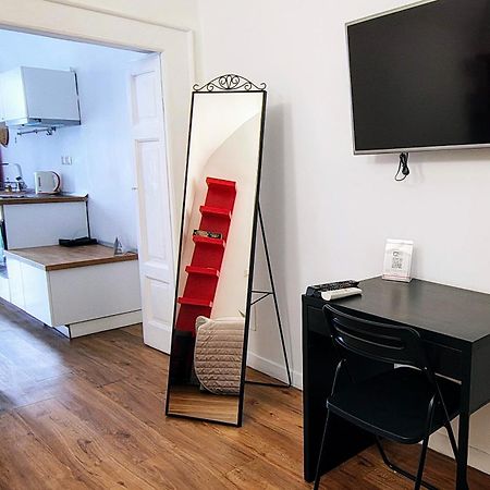 Central Suite Apartment Bari Exteriör bild