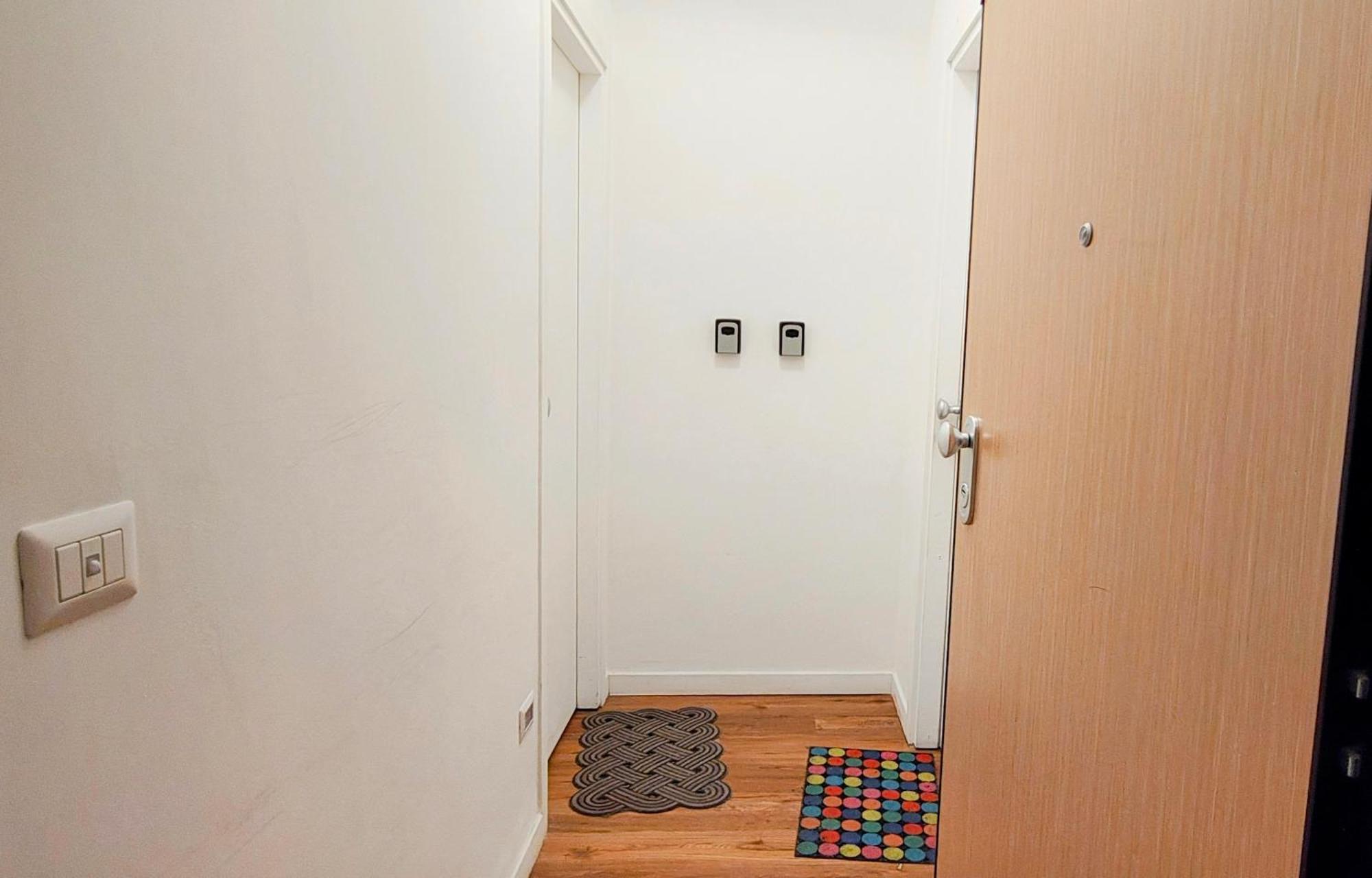 Central Suite Apartment Bari Exteriör bild