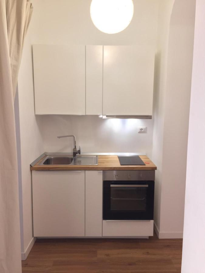 Central Suite Apartment Bari Exteriör bild