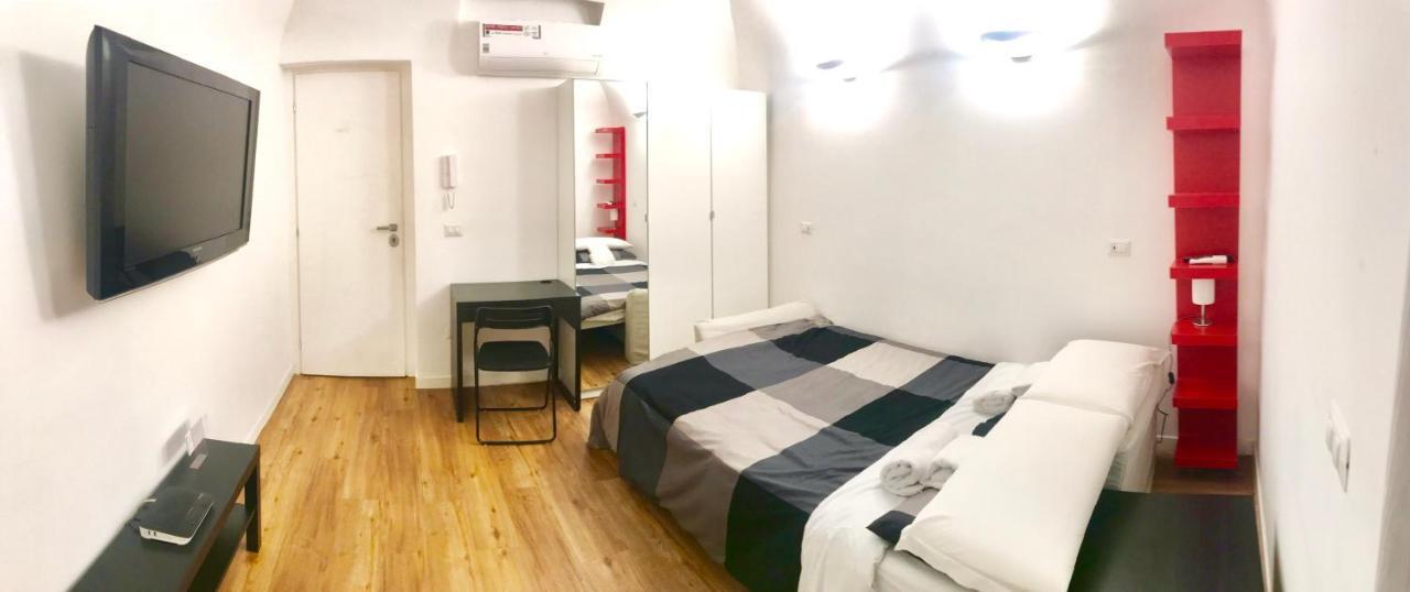 Central Suite Apartment Bari Exteriör bild